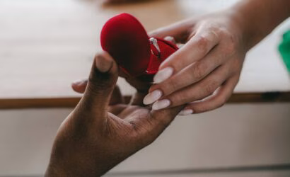 Evlilik ve Çift İlişkileri: Doğru İletişimle Sağlıklı Bir Bağ Kurmanın Sırları