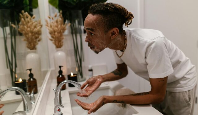 Günlük Kombinler ile Her Gün Farklı Görünün