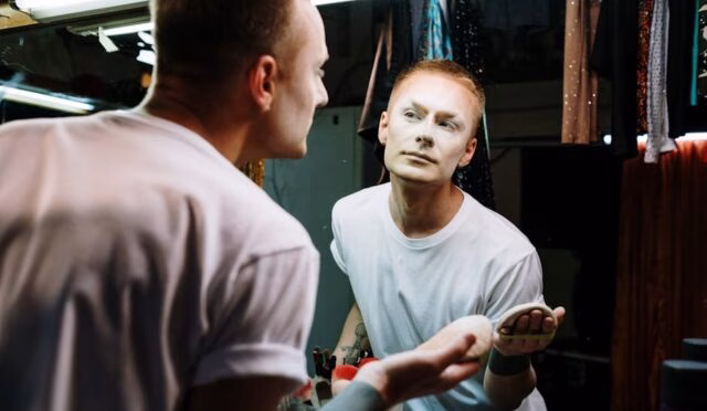 Makyaj Kontürü Nasıl Yapılır? hakkında görsel - makyaj kontürü