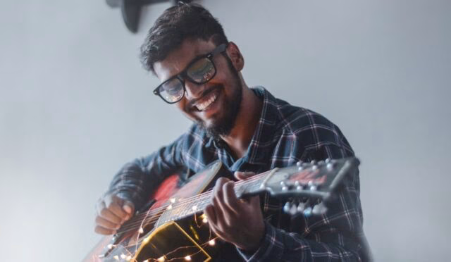 Gitar Çalmak: A’dan Z’ye Kapsamlı Rehber